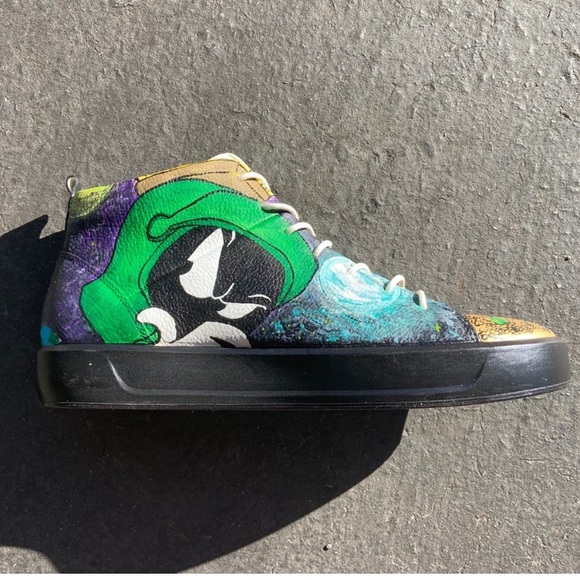 Meet your Posher - Picture 3 of 14